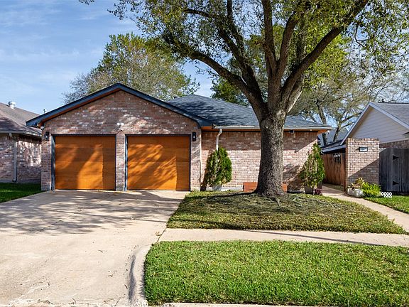 2nd image of 20906 Park Ridge Ct