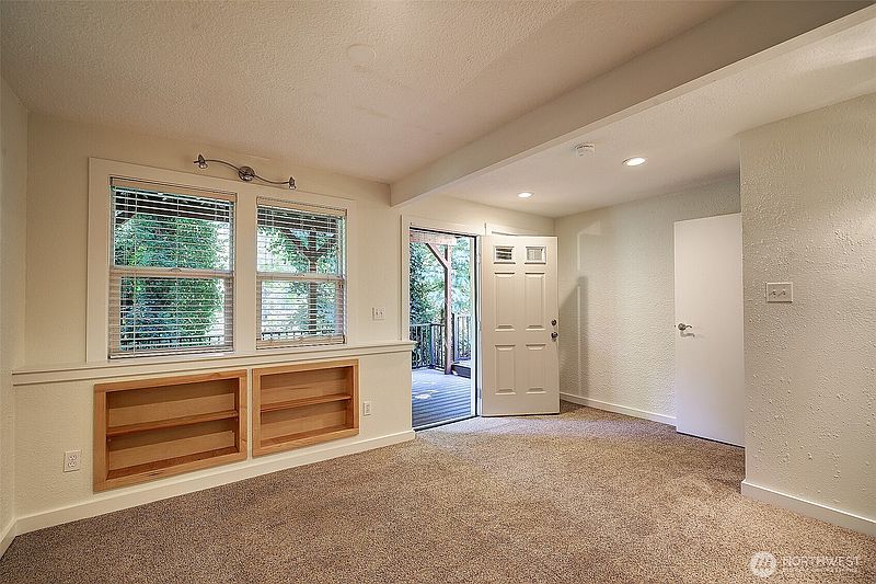 3rd image of 21654 98th Avenue S
