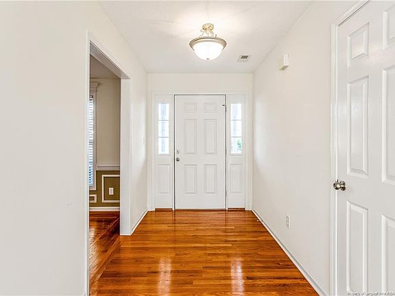 5th image of 1906 Sunshine Ct