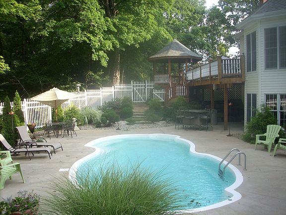 Pool area