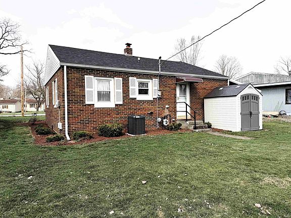3rd image of 341 W Main St