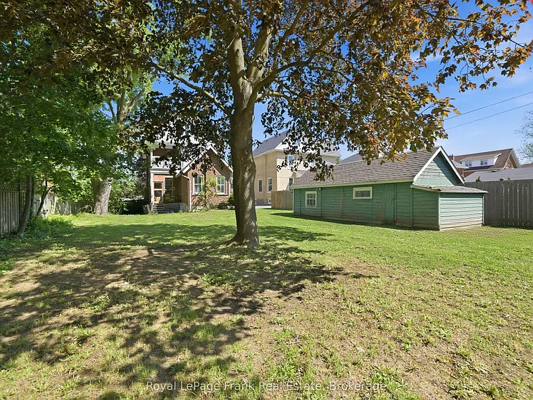 279 Kent St W — Photo 27