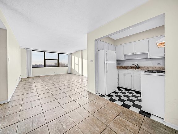 2nd image of 7234 W North Ave APT 713