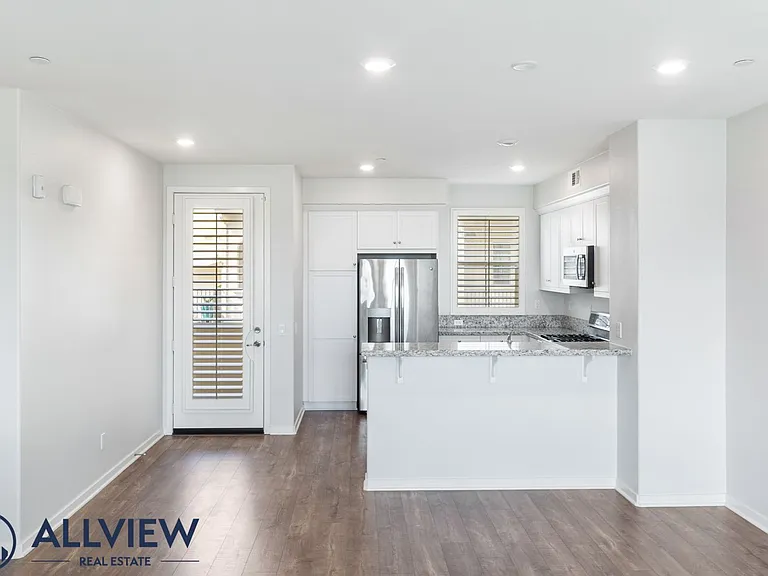 1531 E Lincoln Ave — Photo 10