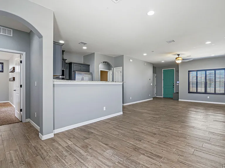 2120 Honour Point Pl — Photo 8