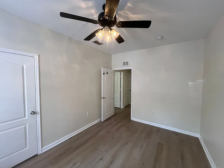 8819 Villa View Cir #107 — Photo 30