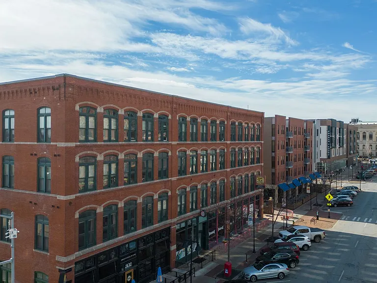 Court Ave Lofts — Photo 2