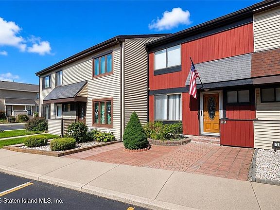 2nd image of 99 Arrowood Ct
