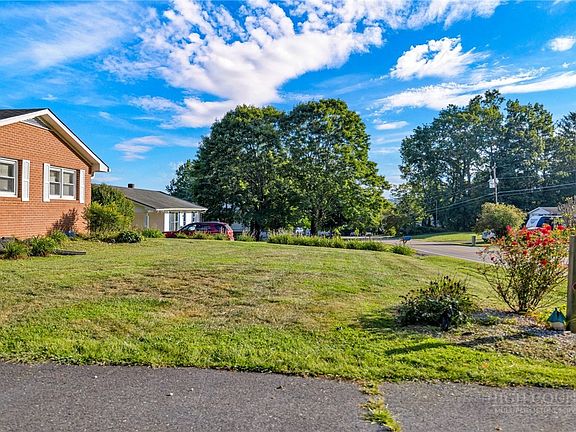 3rd image of 191 Greensboro Road