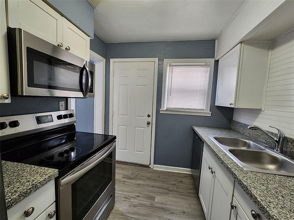 1st image of 2012 Glenridge Dr
