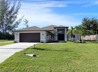 412 SE 13th Terrace Cpe, Coral, FL 33990