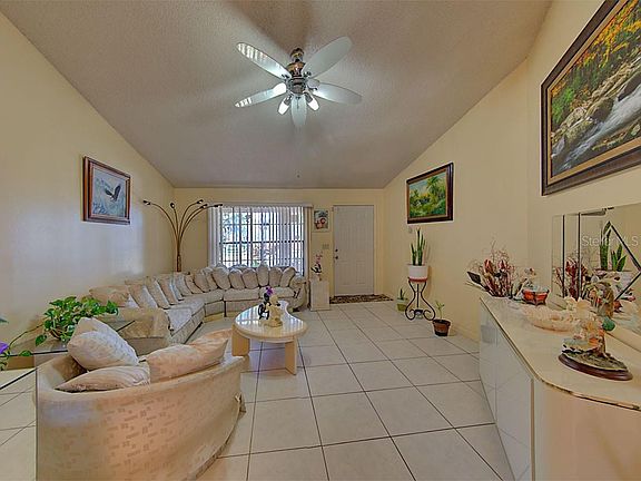 3rd image of 10022 Cheshunt Dr