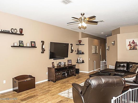 4th image of 1517 Dittmer Cir SE