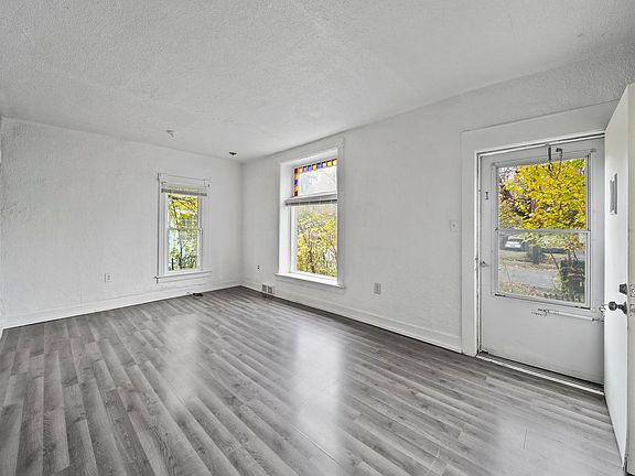 5th image of 1315 Knollwood Ave APT 2