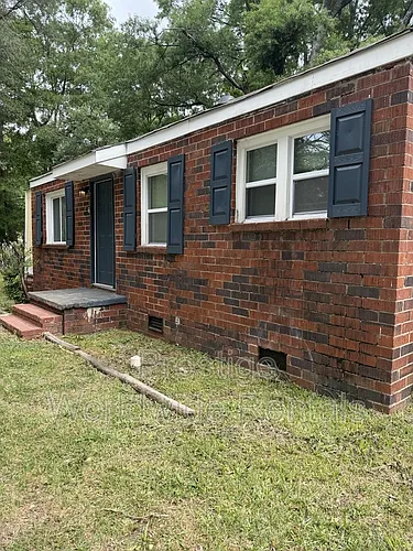 1048 Brooks Rd Photo 1