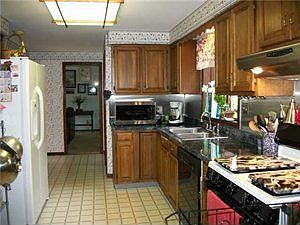 4th image of 41 W Galewood Dr
