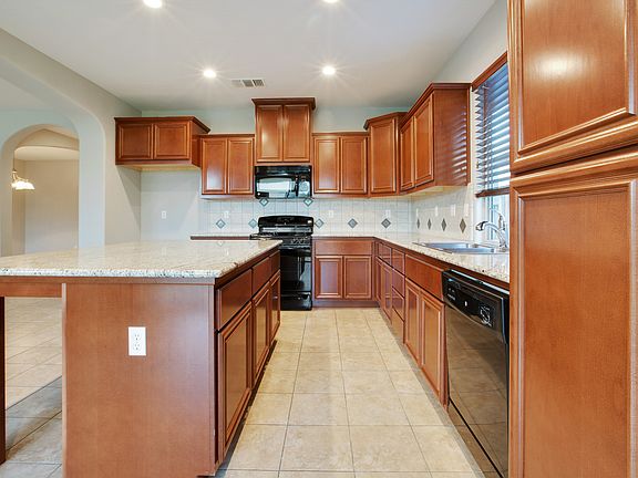 5th image of 3735 E Harter Ct