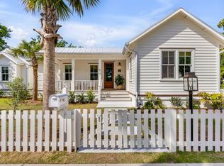 827 Pitt St, Mount Pleasant, SC 29464