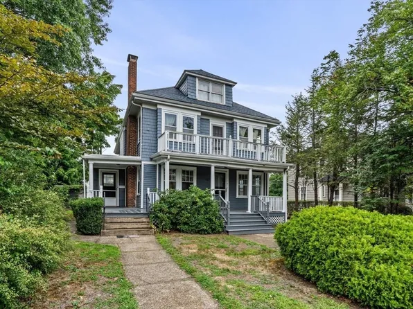 555 Watertown St #1, Newtonville, MA 02460