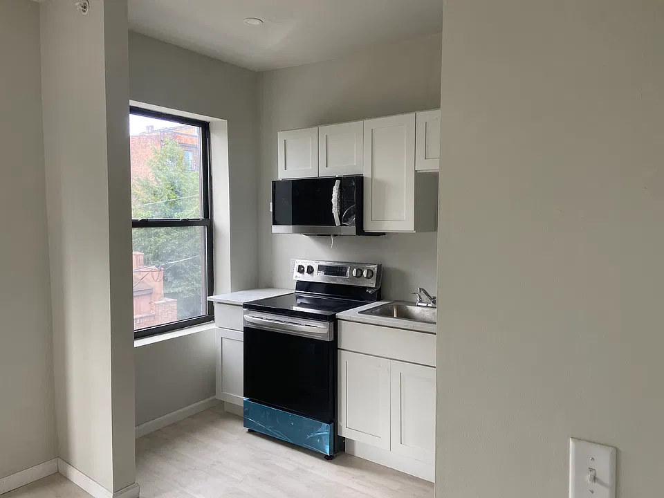 17 Spring St #3