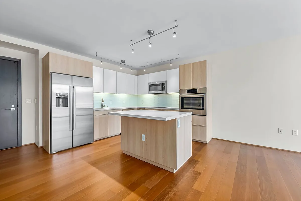 Building Photo - 888 Kapiolani Blvd #3101