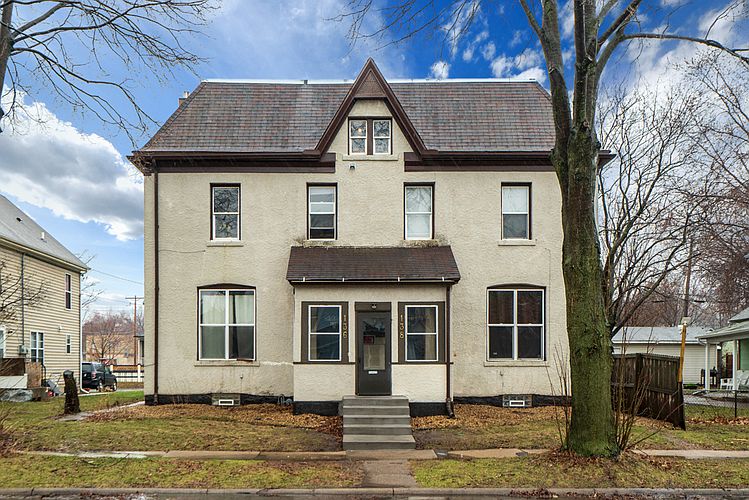 1st image of 136 Isabel St W #1