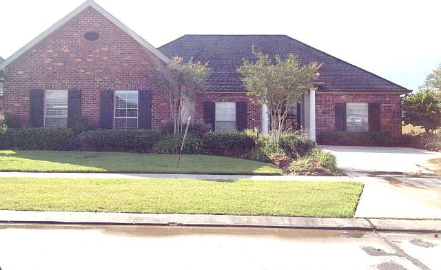 1st image of 223 Ravensaide Dr