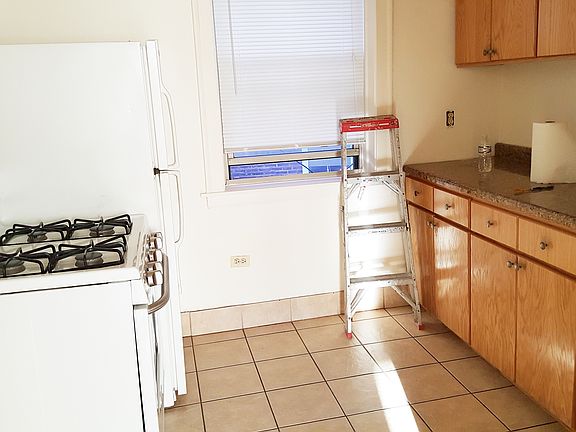 5th image of 1666 W Farwell Ave APT 1