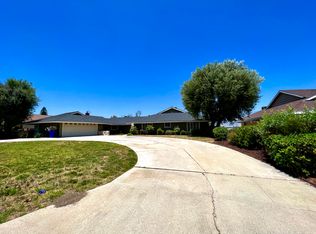 5623 Sycamore Ave, Rialto, CA 92377