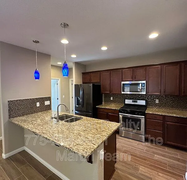 6016 Barrett Ct — Photo 3