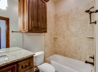 2090 Novate Ln, Edmond, OK 73034