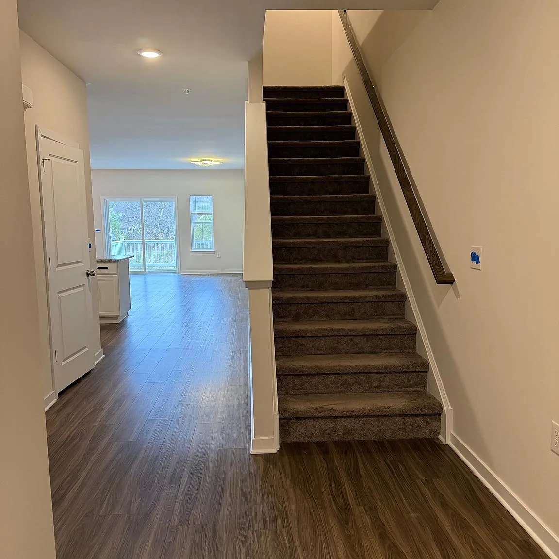 3 bed, 2.5 bath, $3,450 — Photo 2