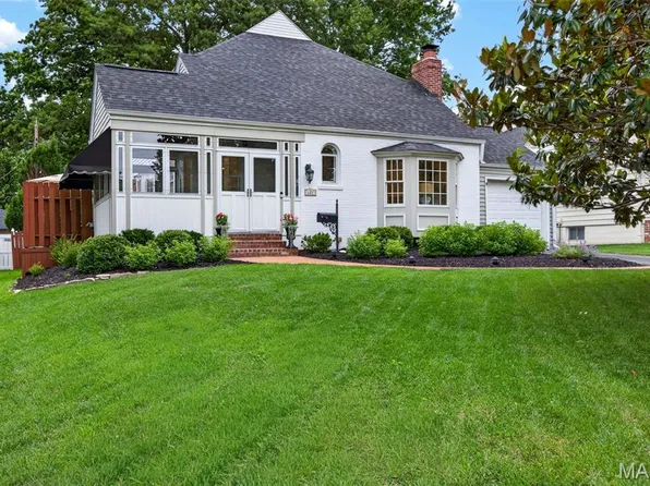 627 Norfolk Dr, Saint Louis, MO 63122