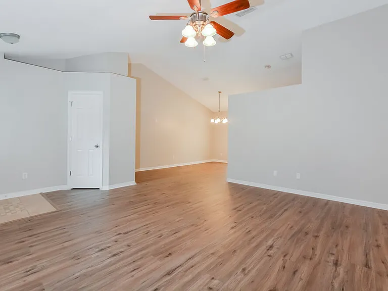 2701 Bolton Bnd — Photo 3