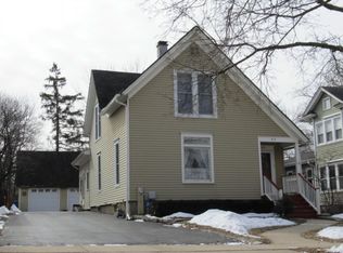 414 E Illinois St, Wheaton, IL 60187
