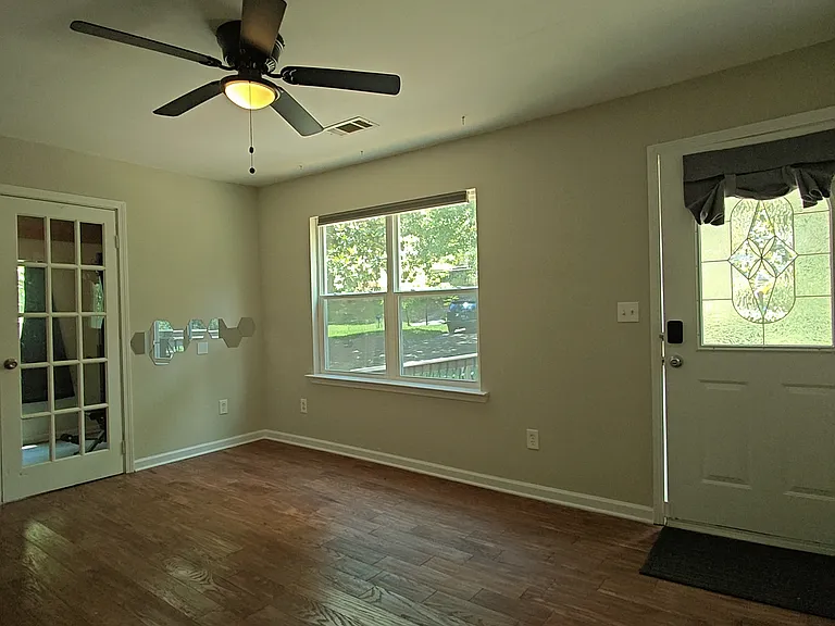 3048 Woodham Way SE — Photo 4