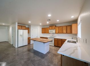 11538 W VOGEL Avenue, Youngtown, AZ 85363