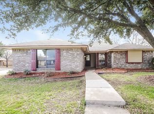 2609 S Meadow Dr, Fort Worth, TX 76133