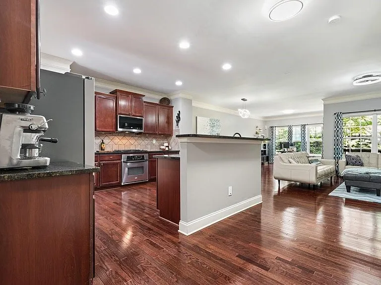 3888 Fairhill Point — Photo 20