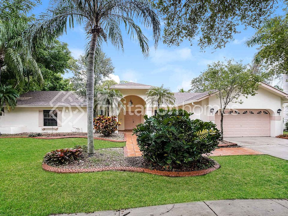 1st image of 20241 NW 8th St