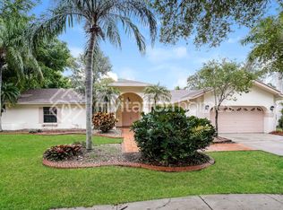 20241 NW 8th St, Hollywood, FL 33029