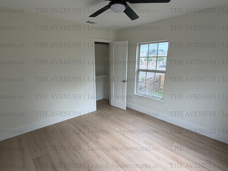 1st image of 305 N Oak Cliff Blvd