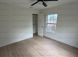 305 N Oak Cliff Blvd, Dallas, TX 75208
