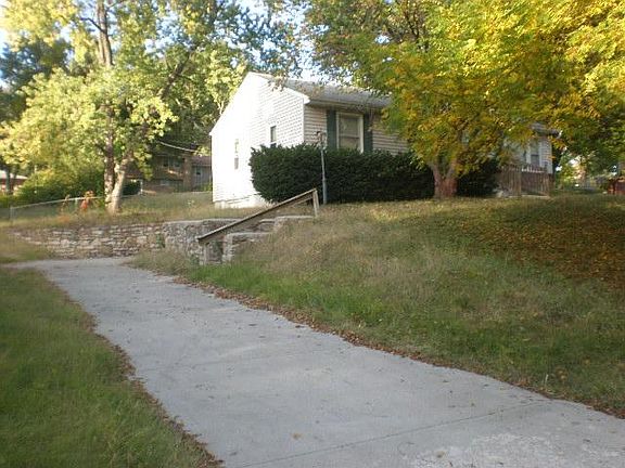 2nd image of 6650 Nogard Ave
