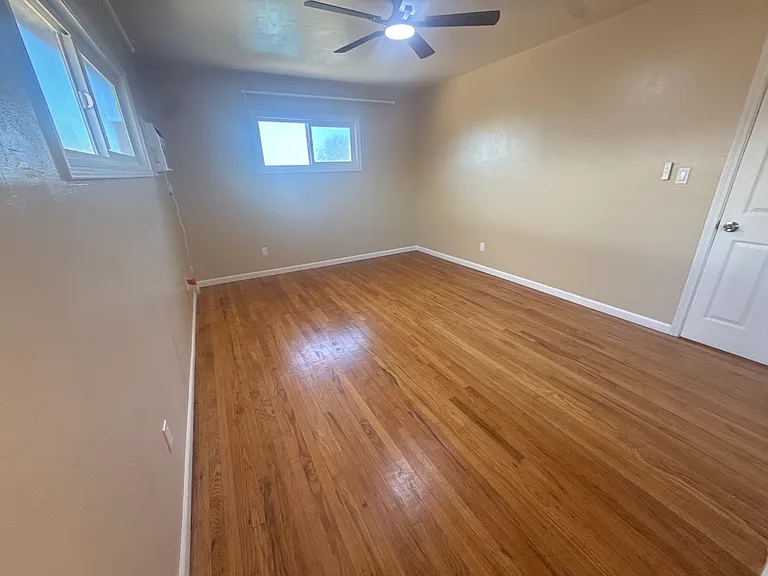 5457 Dorothy Dr — Photo 11