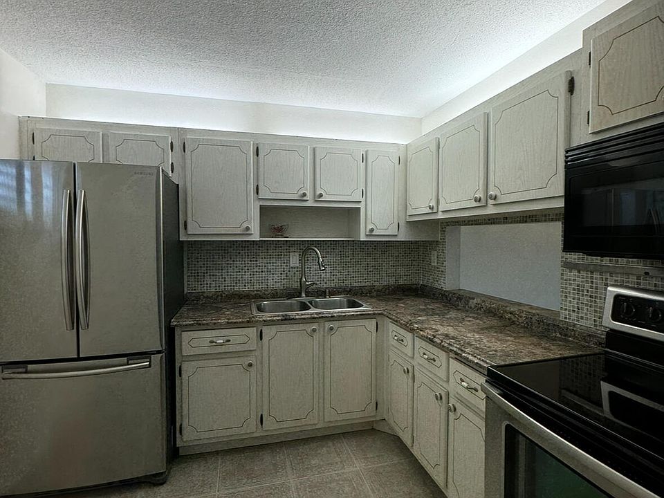 1st image of 2640 S Garden Drive #202
