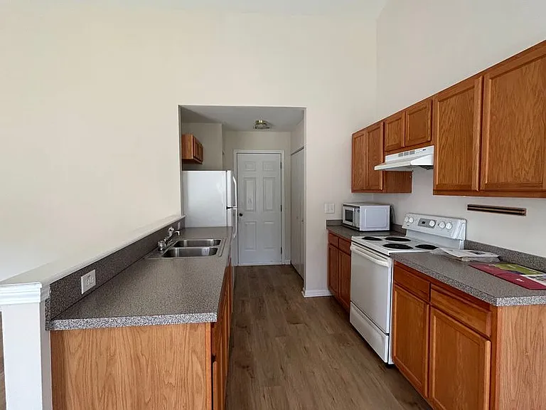953 Wyndfall Dr SW — Photo 10