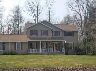 34 Bow Creek Dr, Mountain Top, PA 18707
