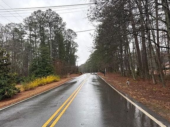 4th image of 6770 Tell Rd
