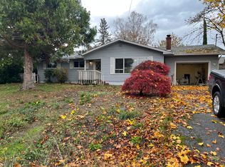 130 SW Newton Dr, Winston, OR 97496